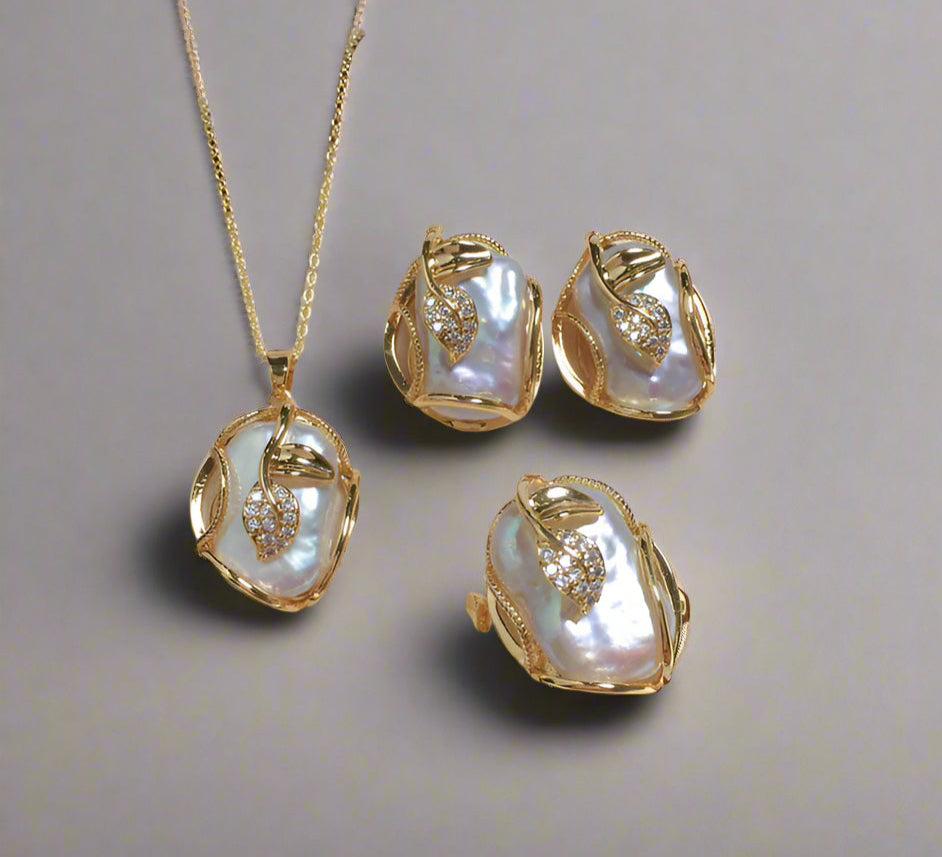 Elegant Baroque Pearl Jewelry Set