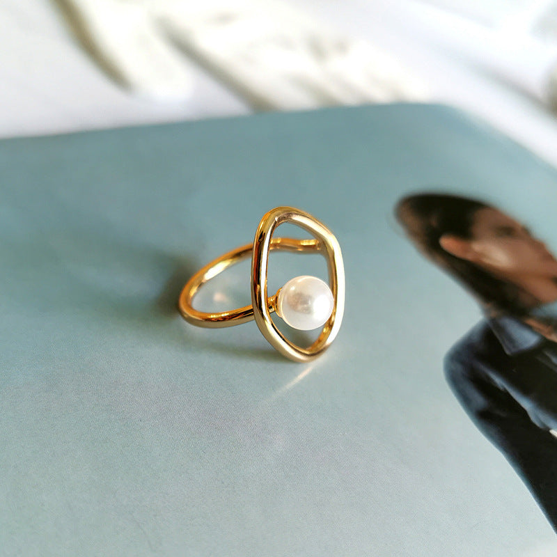 Dainty Pearl Ring