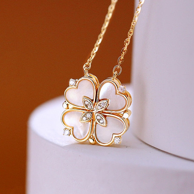 Magnetic Heart Clover Necklace