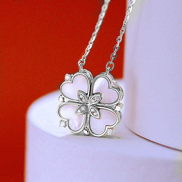 Magnetic Heart Clover Necklace