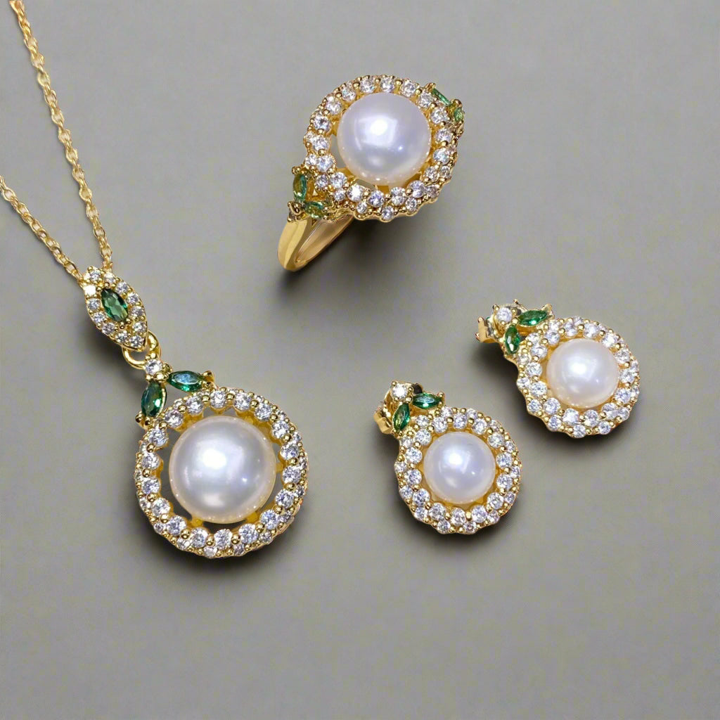 Luxurious Freshwater Pearl Jewelry Set