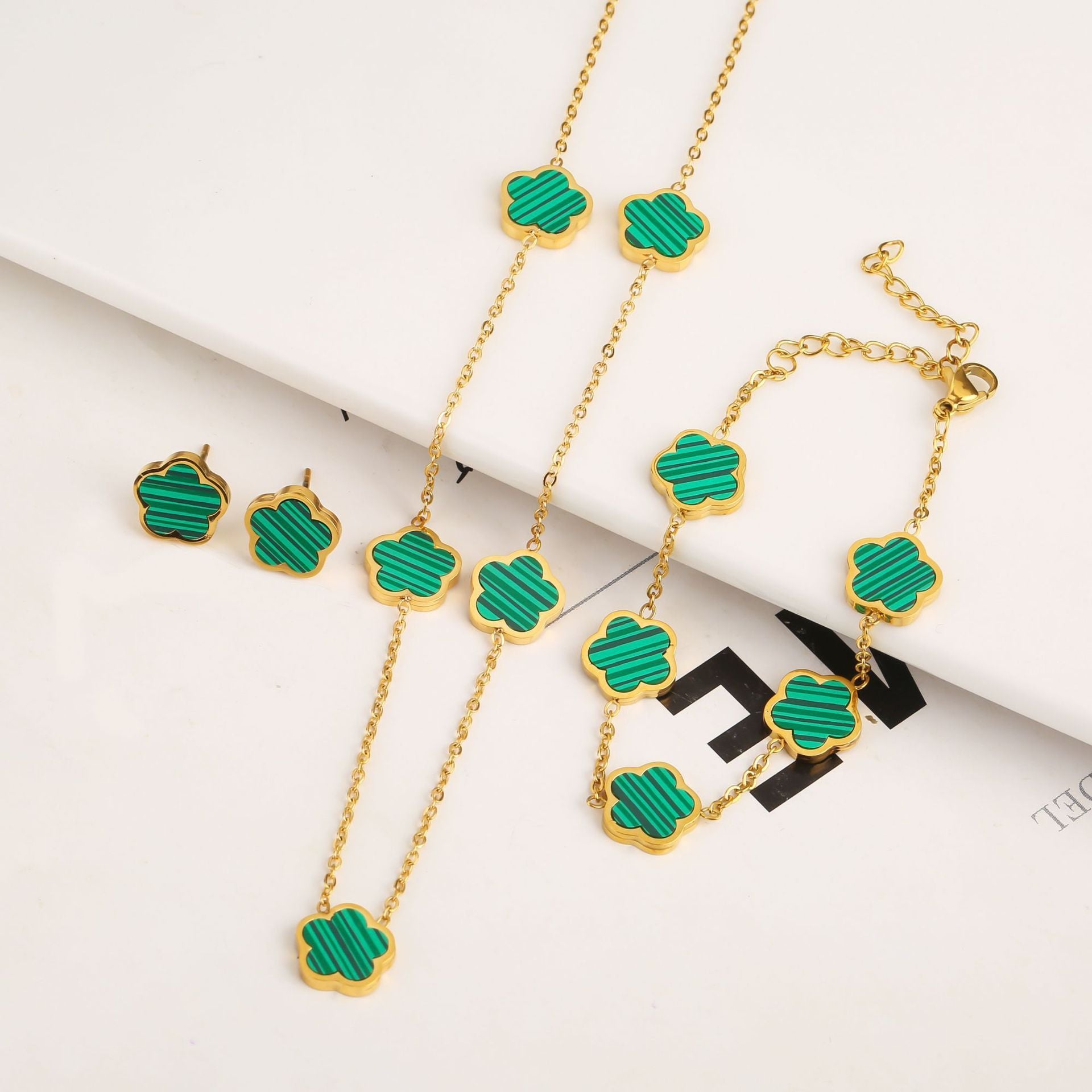 Lucky Flower Jewelry Set