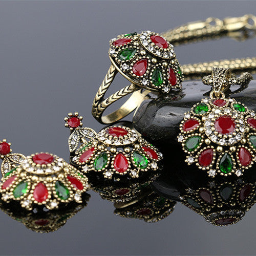 Antique Style Women's Jewelry Set