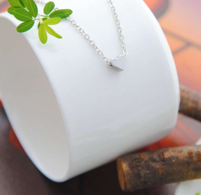 Dainty Heart Choker Necklace