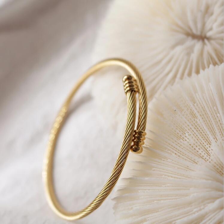 Dainty Bangle Bracelet