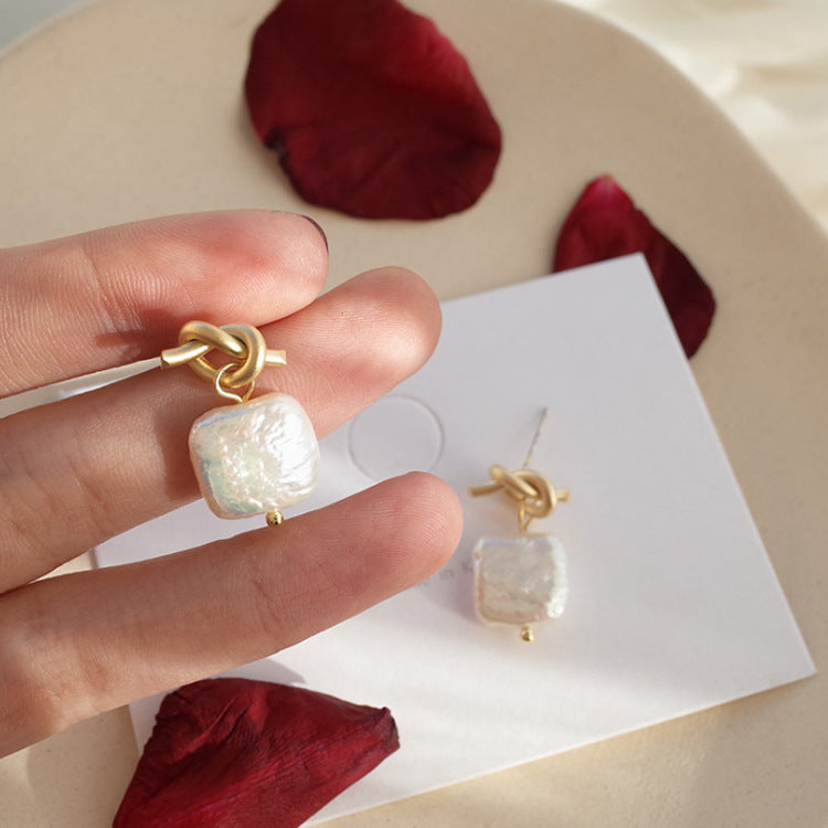 Fashion Pearl Earrings