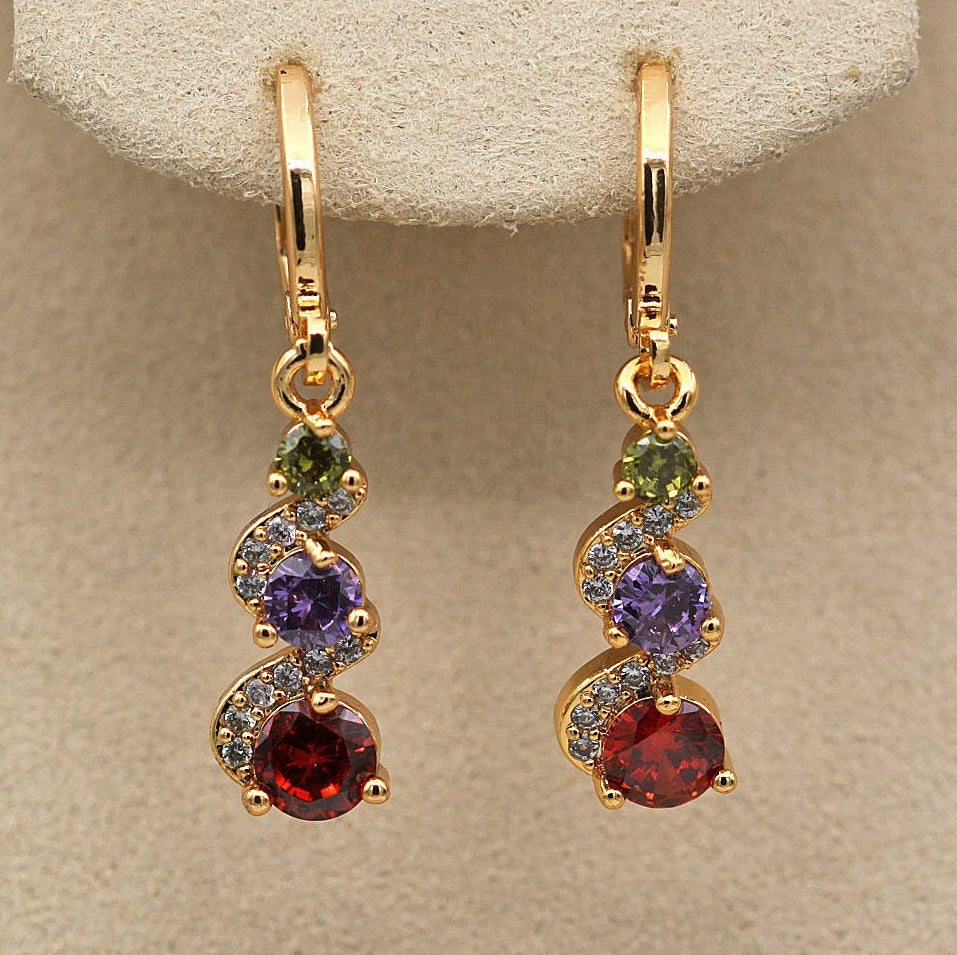 Shiny Dangling Zircon Earrings