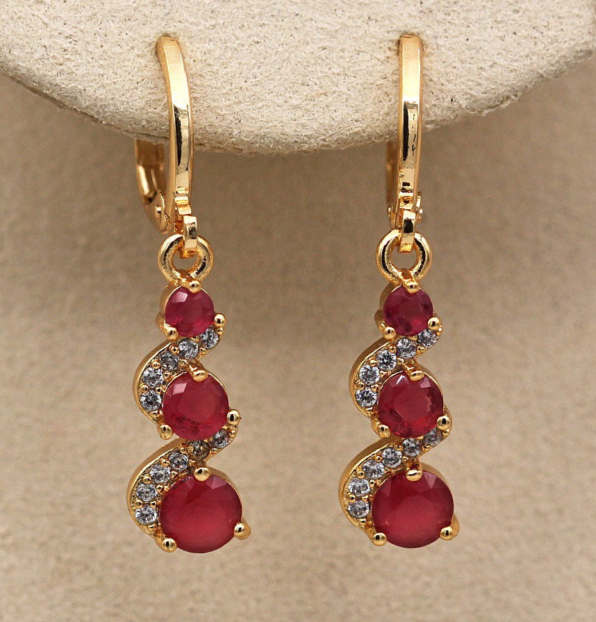 Shiny Dangling Zircon Earrings