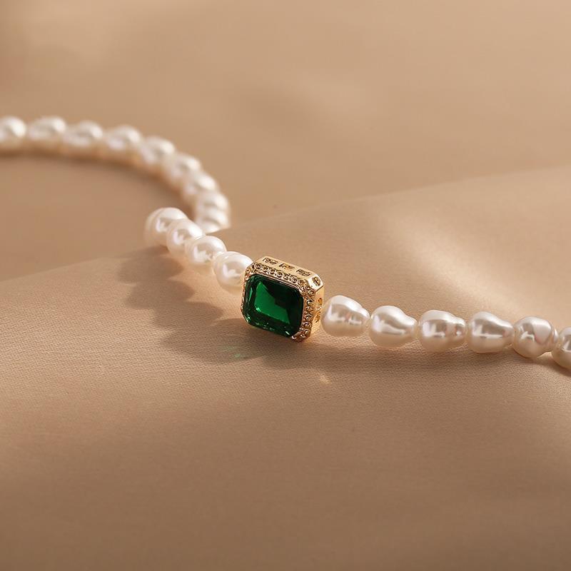 Freshwater Pearl Necklace with Zircon