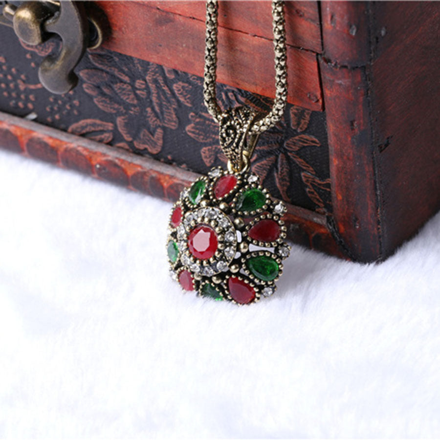 Antique Style Women's Jewelry Set