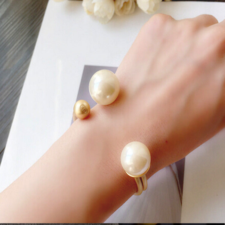 Fashion Big Pearl Open Bangle Bracelet