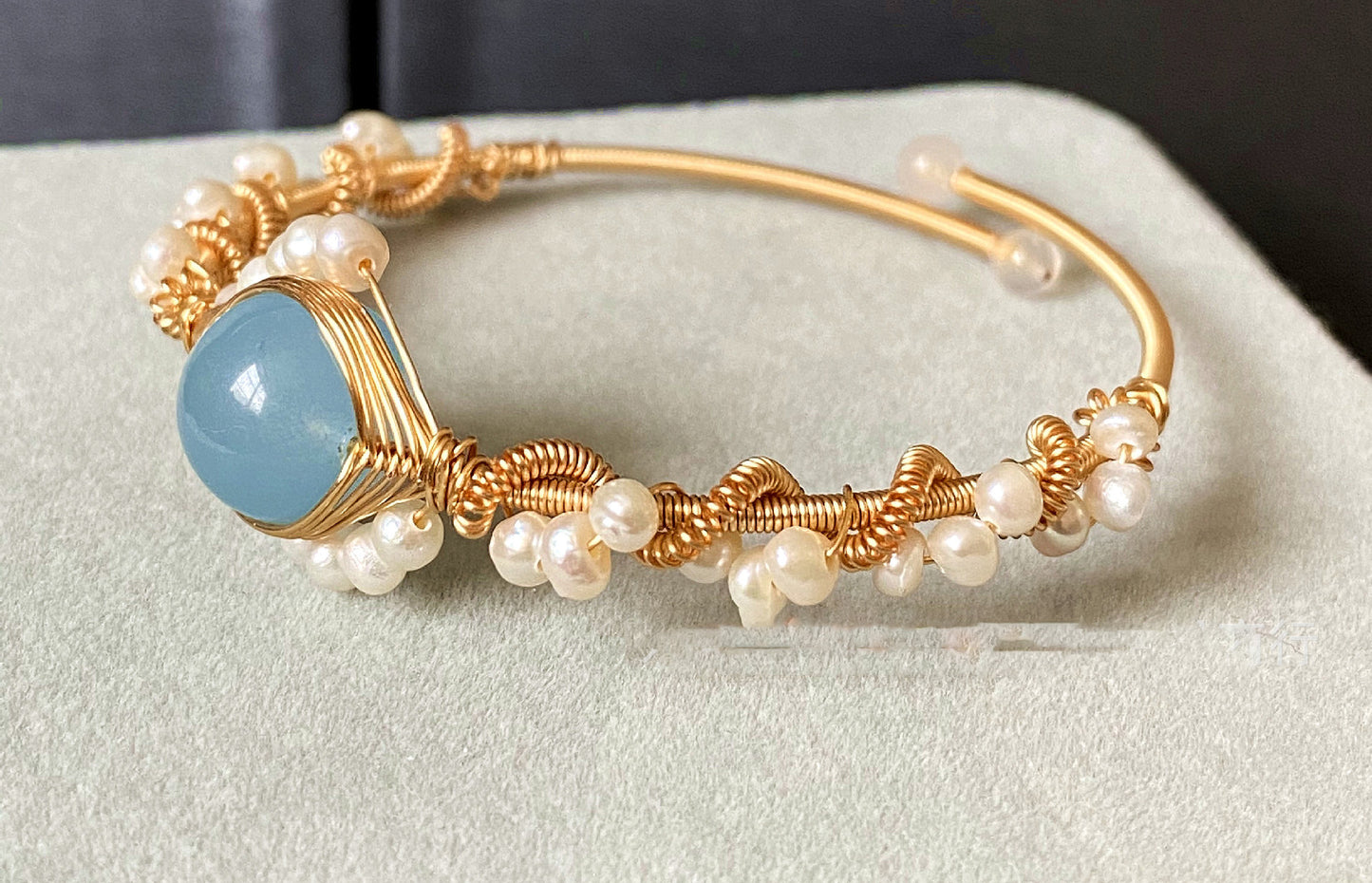 Sapphire and Pearl Gold Bracelet