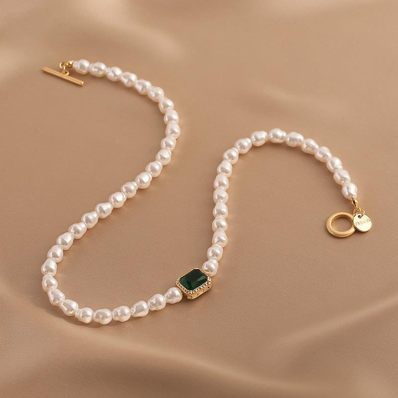 Freshwater Pearl Necklace with Zircon